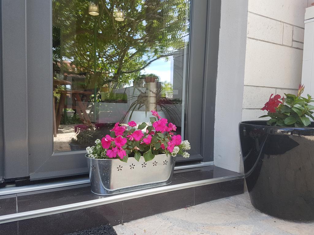 Apartment Adis シベニク エクステリア 写真
