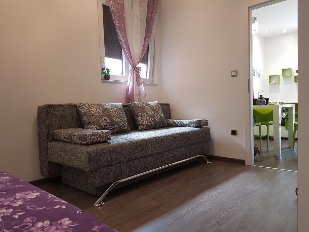 Apartment Adis シベニク エクステリア 写真